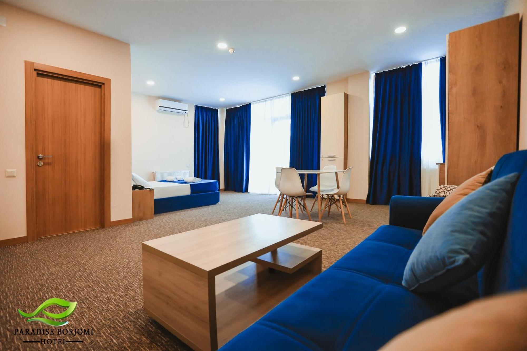 Terrace Borjomi Hotel エクステリア 写真